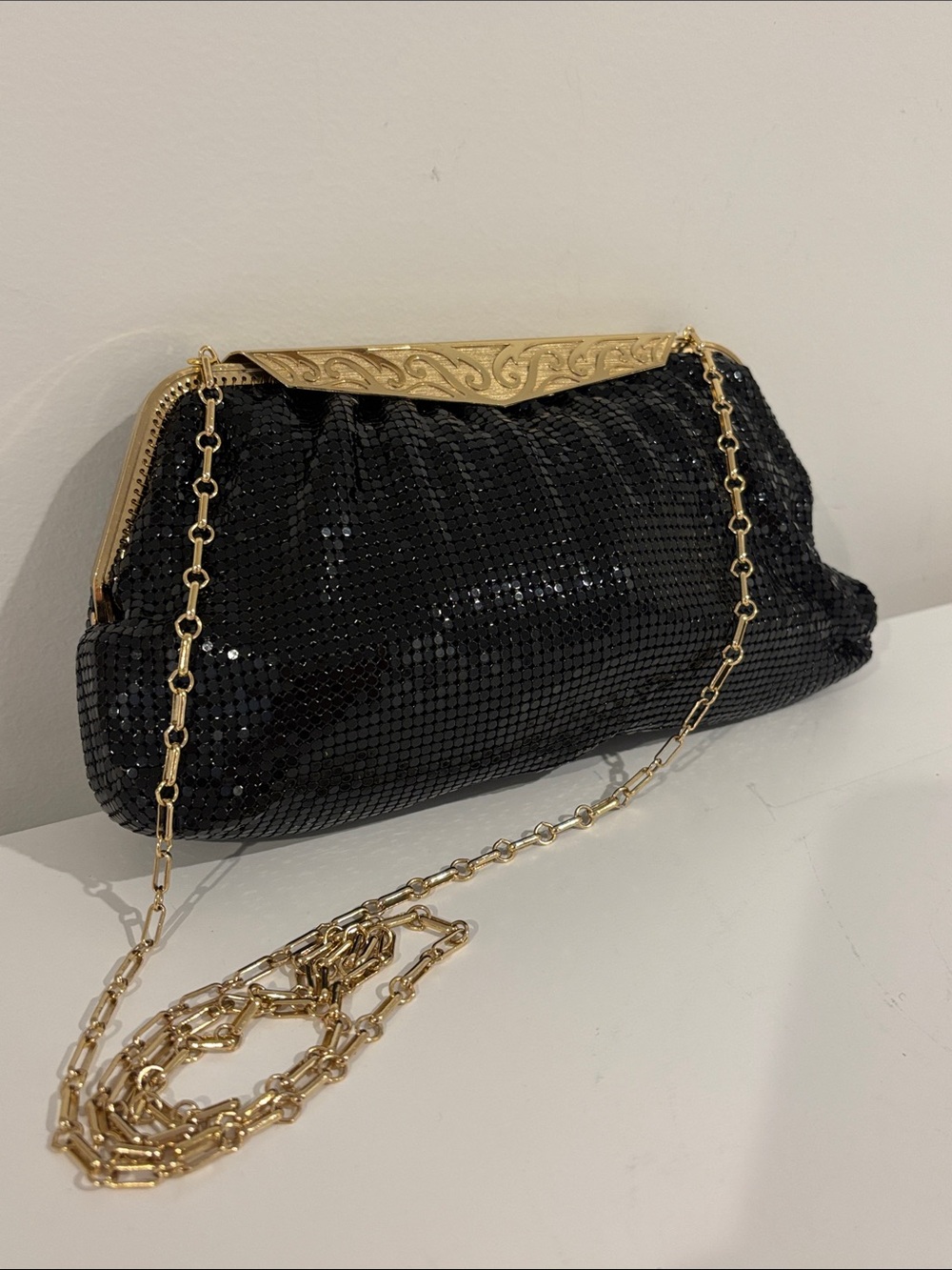 WHITING & DAVIS vintage metal mesh purse clutch hand bag black with gold tone